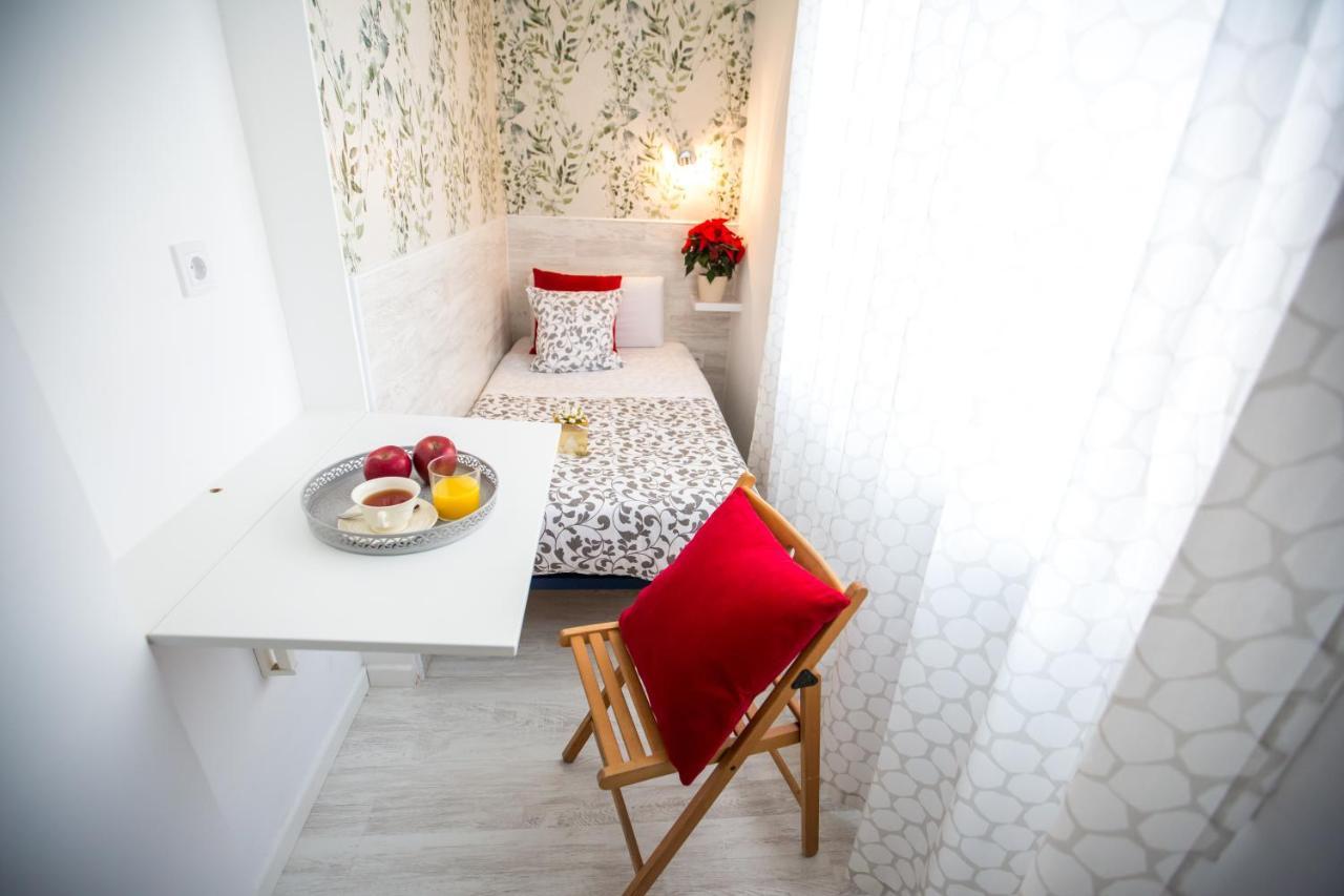 Bloom Inn Madrid Kültér fotó