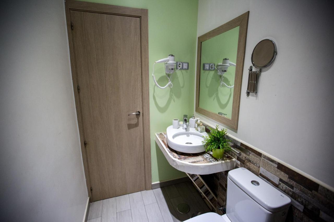 Bloom Inn Madrid Kültér fotó